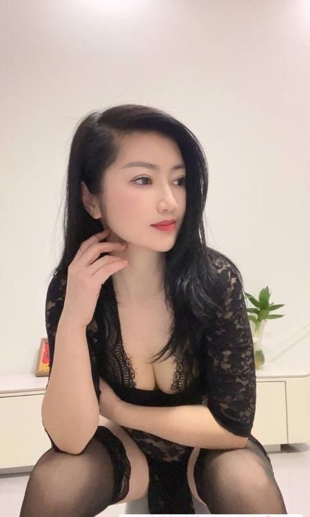 体验洪山黑丝骚妇