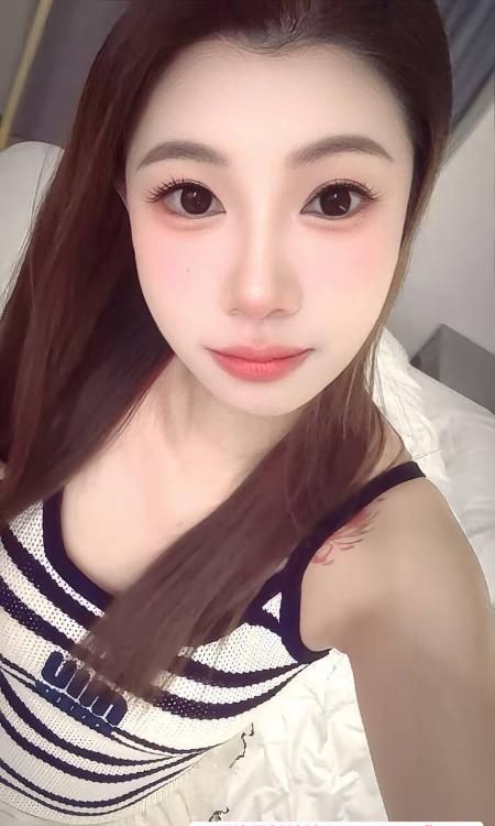 邻家女友感骚妹子