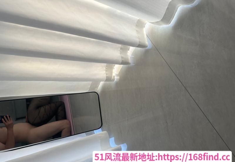 瑜伽服丝袜长腿熟妇