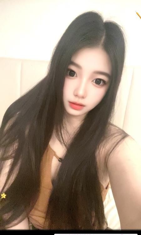 性感翘臀大胸妹