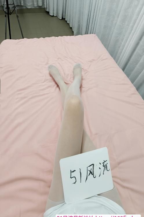 光谷性感大长腿馨儿