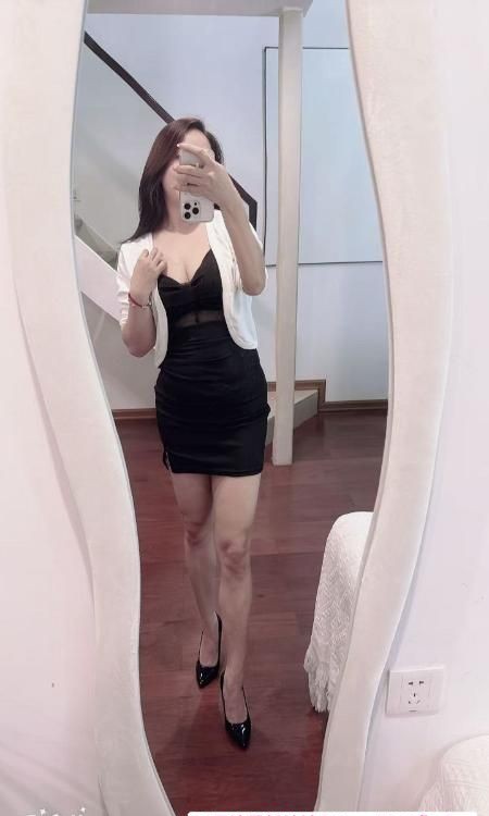 出击大胸少妇