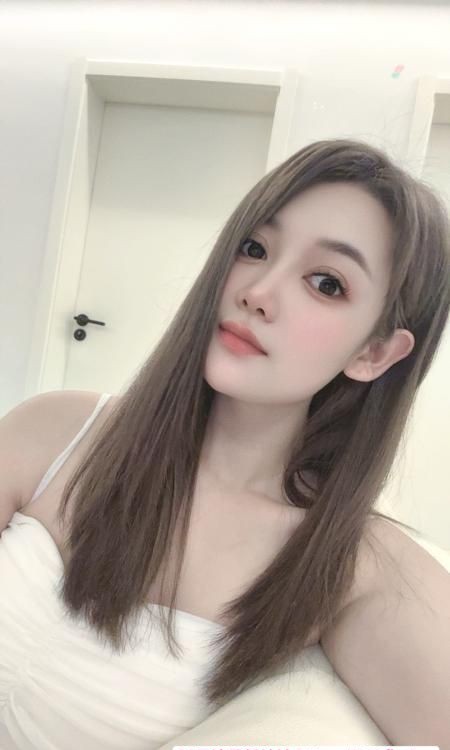 瑶海小蛮腰知夏