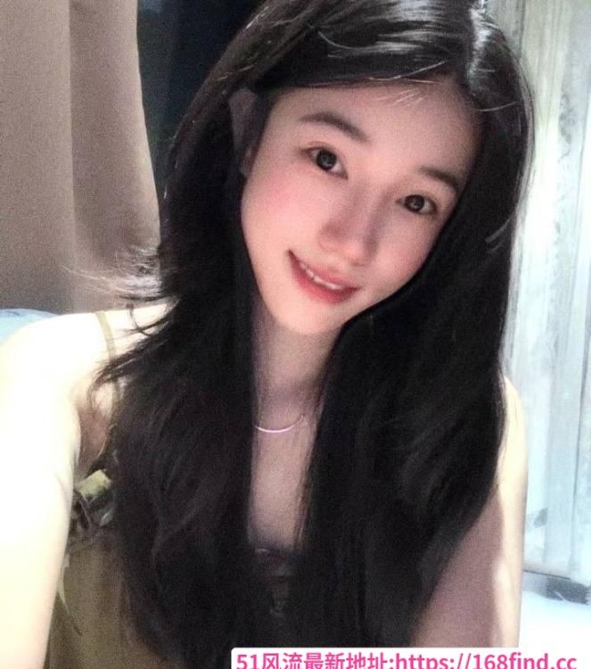 高颜翘臀腿模水多多