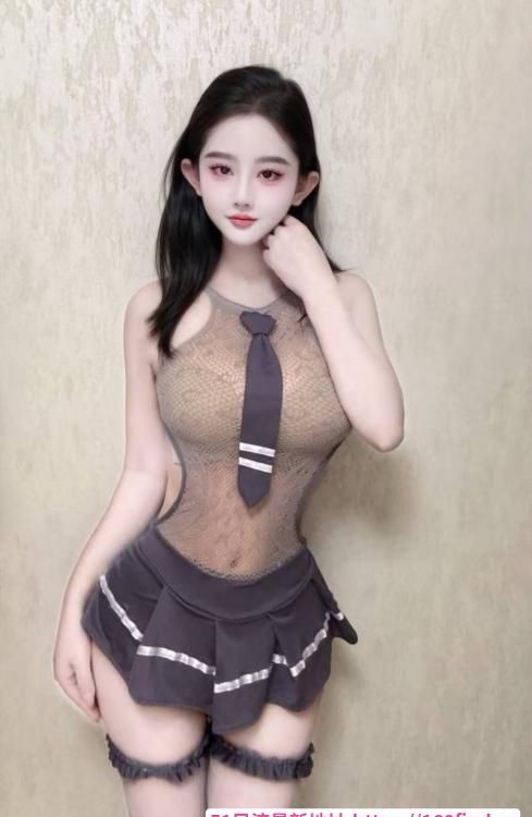 大胸美穴玫瑰老师