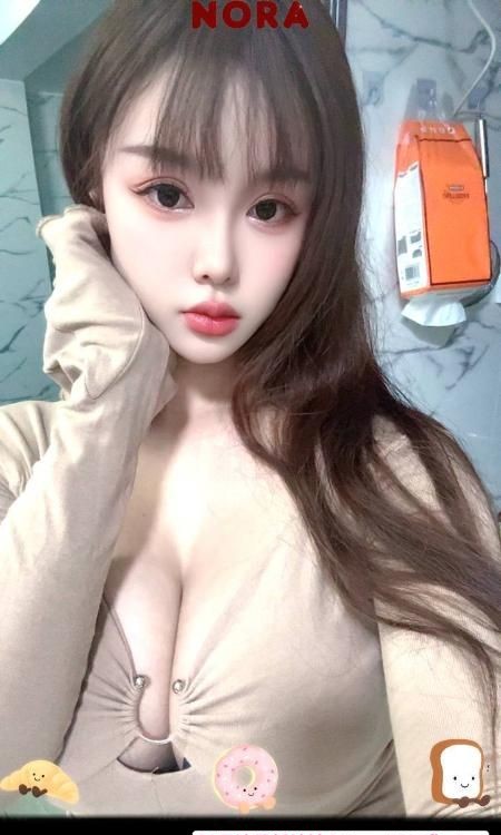 巨乳高颜值小八