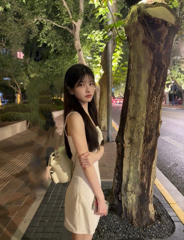 美女