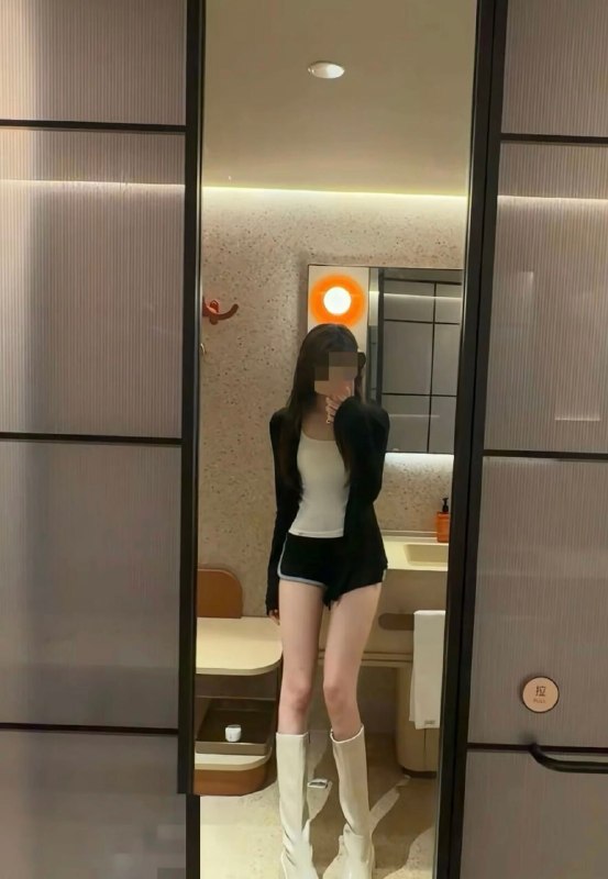 贺州